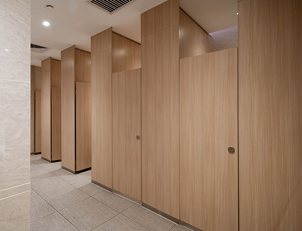 Pembahagian Bilik Rehat Laminate Padat